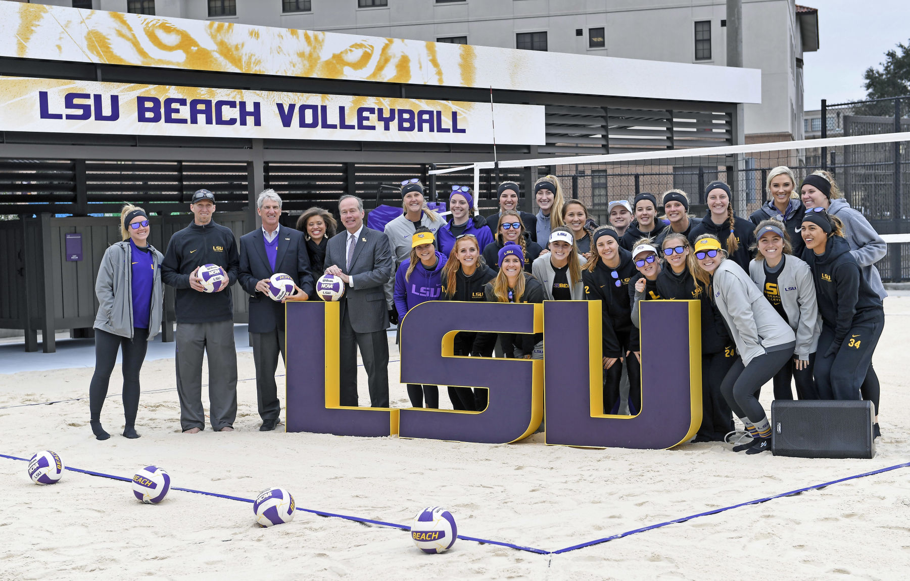 lsubeachvolleyball0023.0111519 bf.jpg